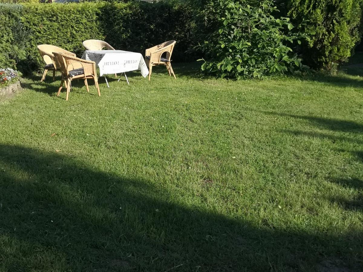 Künstler Ferienwohnung 3 Zimmer Küche Bad zentrale Lage Wulsbuttel Exterior foto