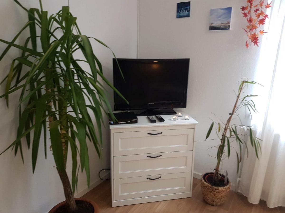 Künstler Ferienwohnung 3 Zimmer Küche Bad zentrale Lage Wulsbuttel Exterior foto